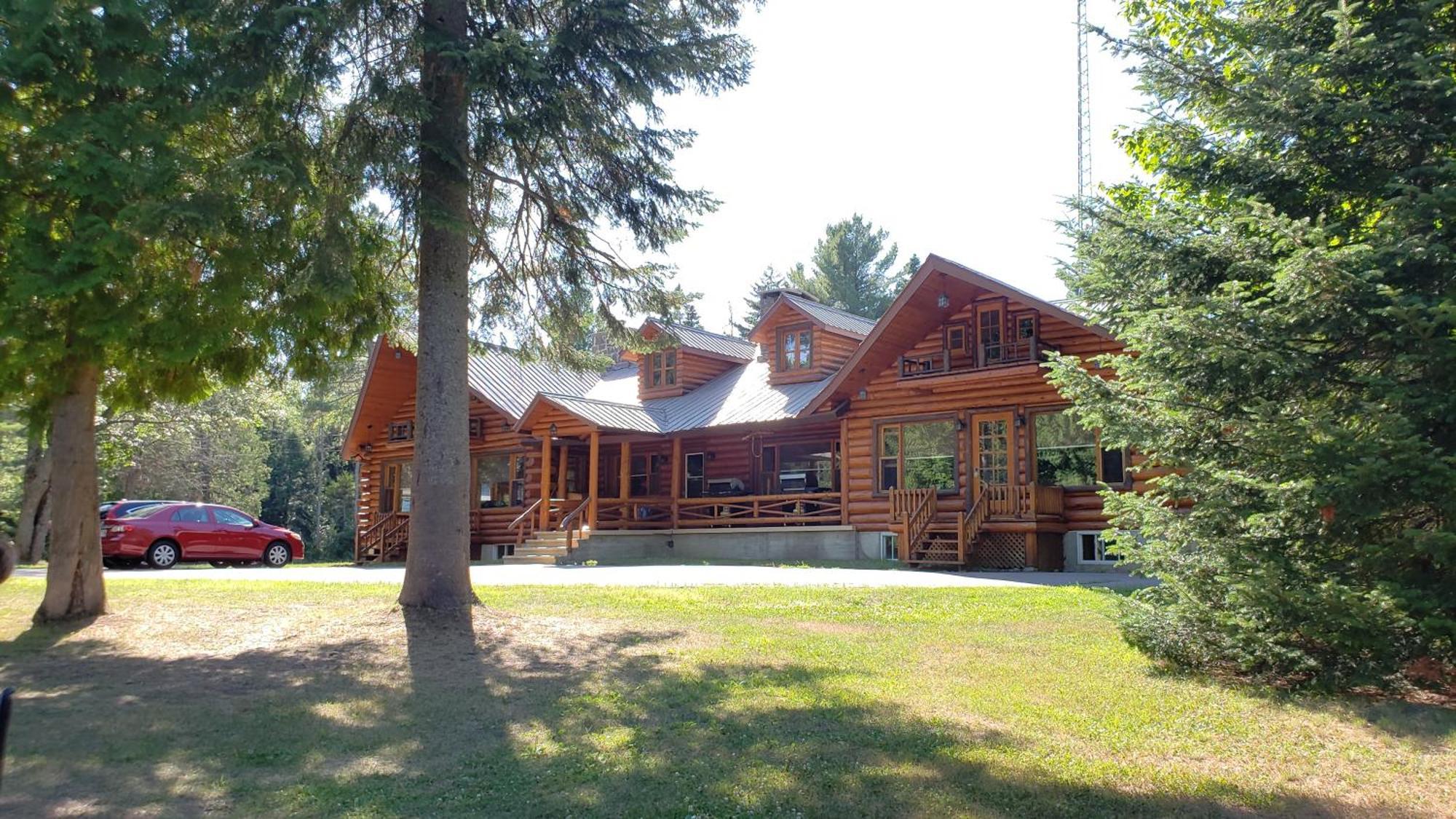 Pourvoirie Du Lac Blanc Saint-Alexis-des-Monts Exterior photo