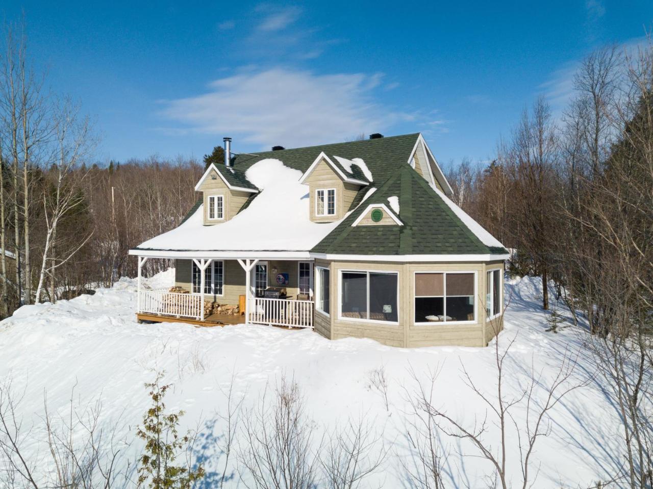 Pourvoirie Du Lac Blanc Saint-Alexis-des-Monts Exterior photo
